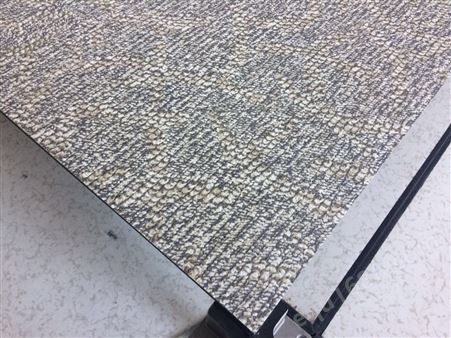 学校计算机房 磁性自吸地毯 大量供应 抗地震冲击 普原装饰材料