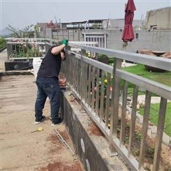 北京宣武区不锈钢护栏-铁艺围栏加工定做设计安装